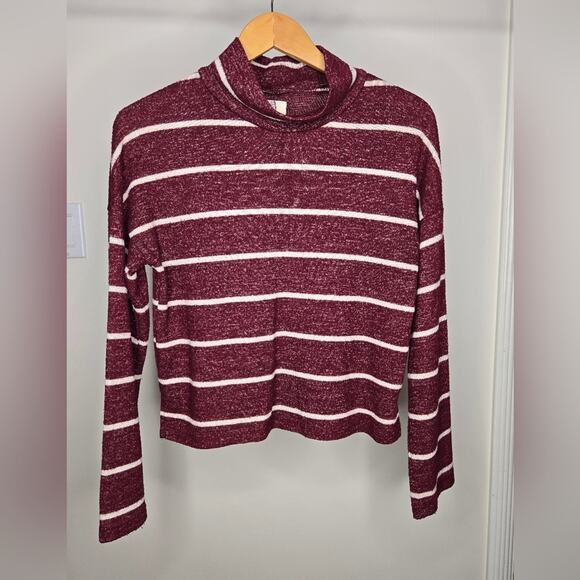 So Heritage  Womens Striped Maroon & White Crop Mock Turtleneck Longsleeve XS - Picture 1 of 5